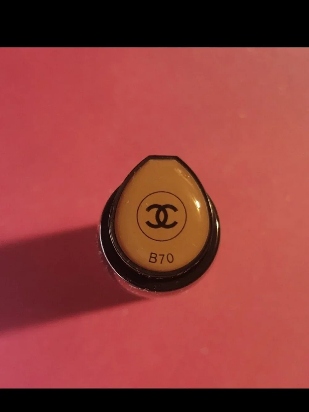 Chanel Ultra Le Teint Flawless Finish Foundation B70